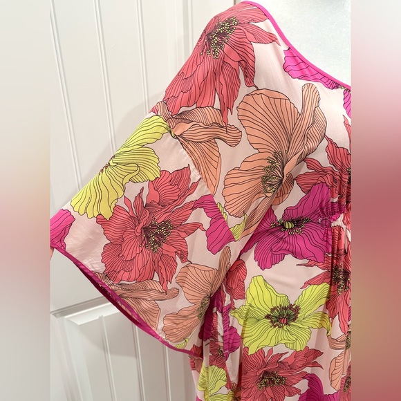 Joyspun Floral Sleepwear - Pink and Green Size L (12-14) - Picture 5 of 9